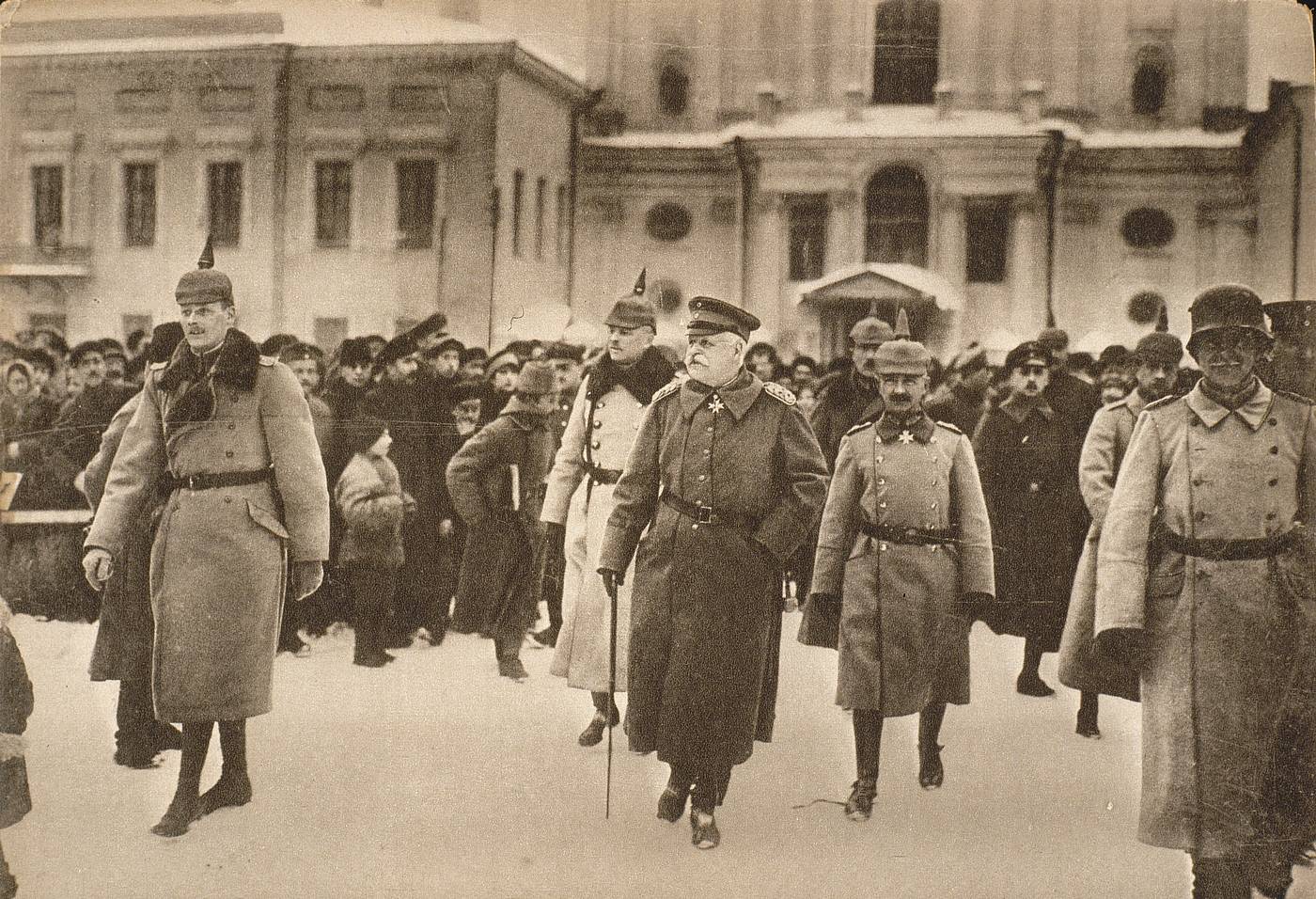 La délégation allemande à son arrivée à Brest-Litovsk.