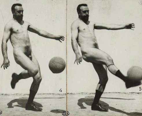 Quinze vues chronophotographiques de Charcot fils nu