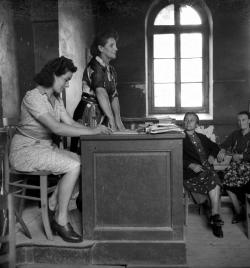adame Bouchemousse, une des premières femmes nommée maire de France par le sous-préfet. Vigeois (Corrèze), 1943-1944