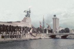 Les pavillons soviétiques et allemands à l'Exposition universelle de 1937