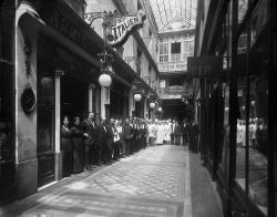 Le Personnel du restaurant Arrigoni, 23, passage des Panoramas