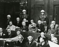 Procès de Nuremberg - Vue partielle du banc des accusés