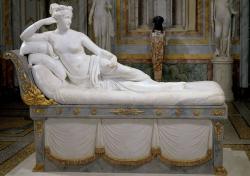 Pauline Borghèse à demi-allongée nu en Vénus
