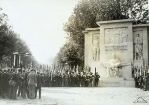 Inauguration du monument aux morts de la ville de Metz.