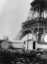 La première station d'émission de TSF en France à partir de la tour Eiffel