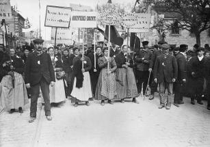 Crise viticole. Manifestants de l'Aube (vignerons de la Champagne), en 1911.