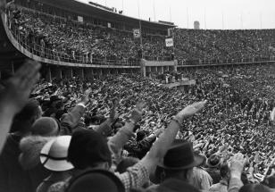 Cérémonie d'ouverture des XI<sup>e</sup> Jeux olympiques au stade olympique de Berlin