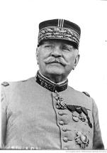 Maréchal Joffre en tenue militaire