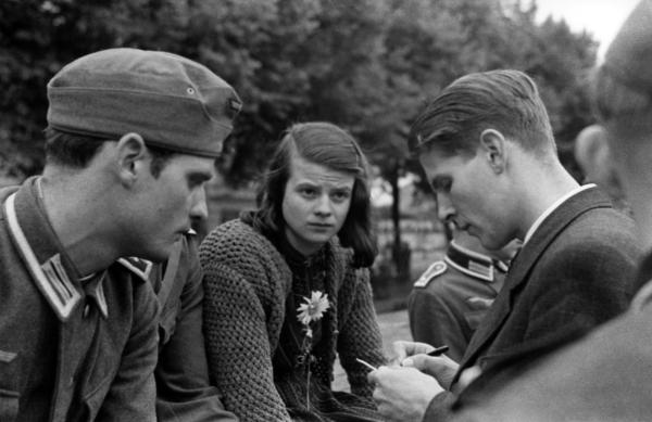 Hans et Sophie Scholl avec Christoph Probst