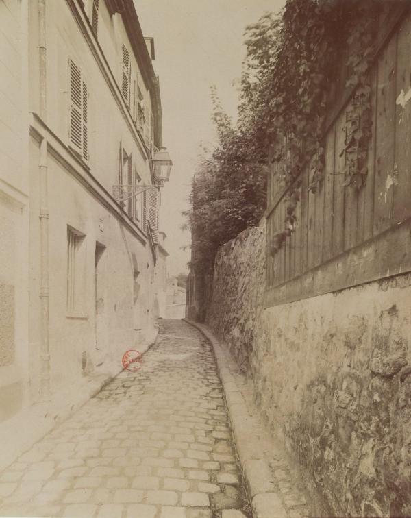 Rue Cortot - Montmartre